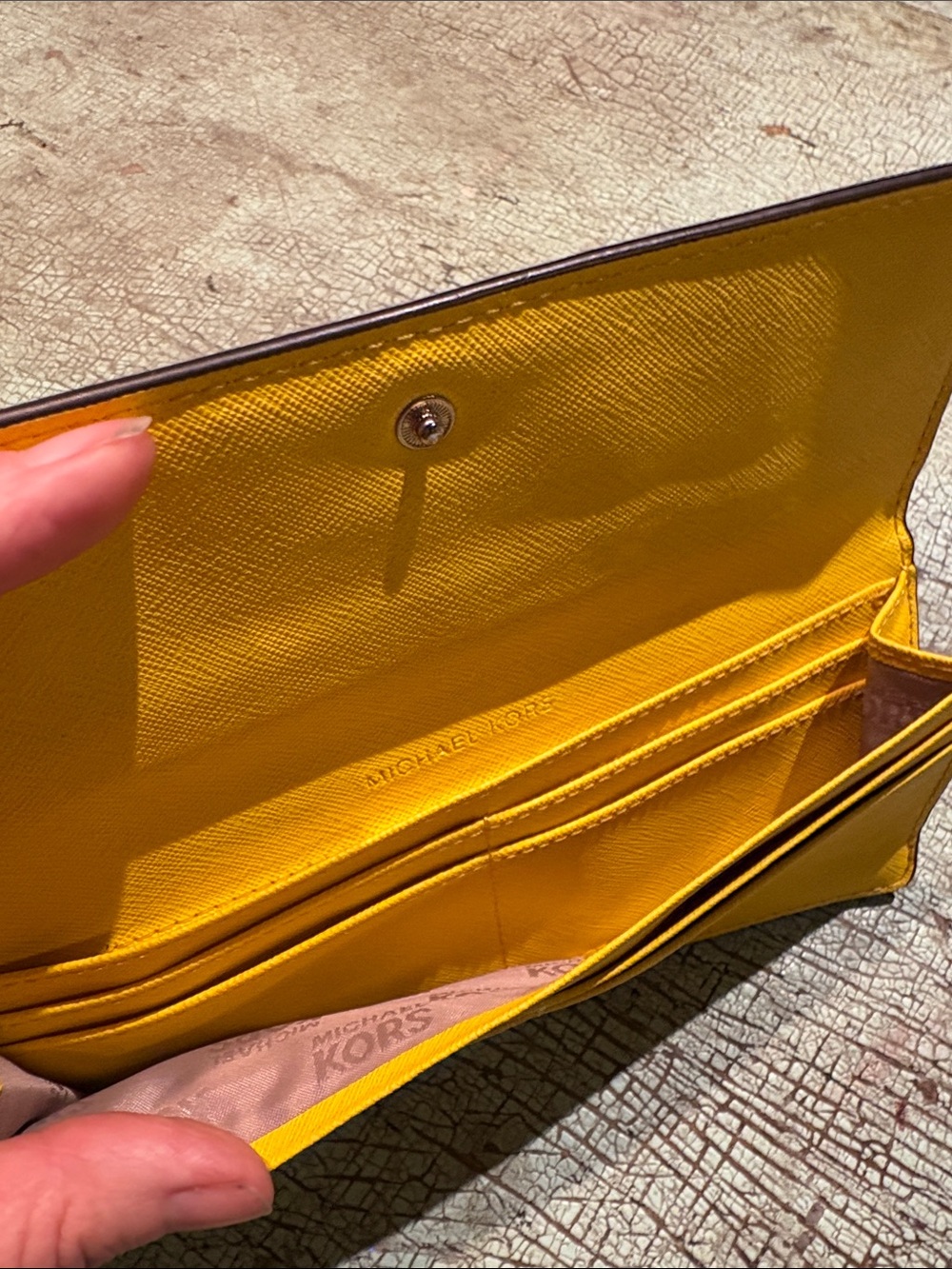 Michael Kors Jet Set Travel Saffiano Leather Wallet Marigold Yellow - Picture 5 of 5